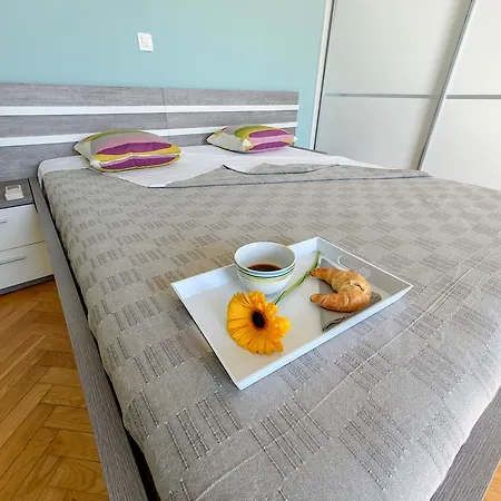 Deluxe Oskar Apartment *