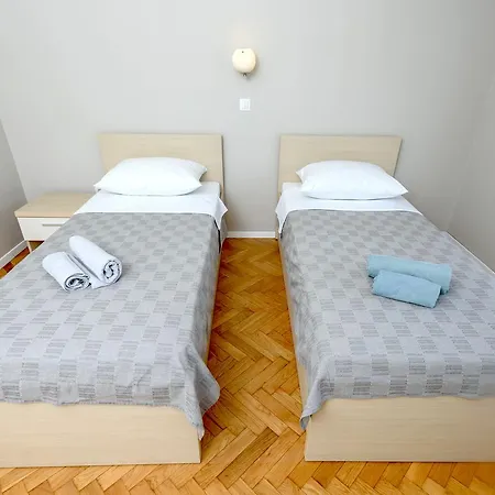 Deluxe Oskar Apartment *